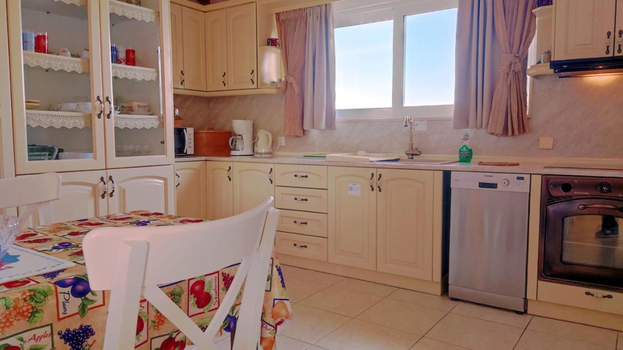 Nikolas House Gimari Extérieur photo